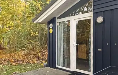 Ein Garten an der Unterkunft Schmugglerstieg 13C - Dorf 5