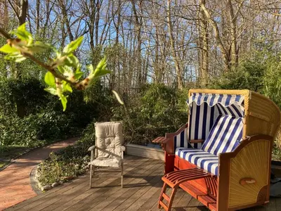 Ein Garten an der Unterkunft Ostsee Hafenkoje - Lübeck-Travemünde Priwall