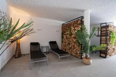 Ein Sitzbereich in der Unterkunft Ostseecamp Lübecker Bucht Seemöwe