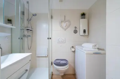 Ein Badezimmer in der Unterkunft Alte Bergstraße 6 Sehnsucht