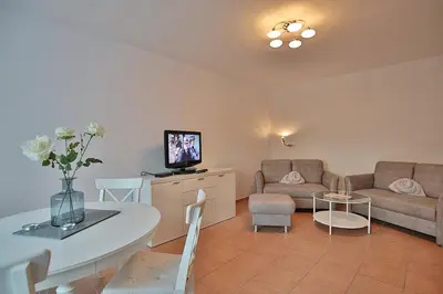 Ein Sitzbereich in der Unterkunft Domizil Strandallee 30 Domizil Strandallee 30 Appartement 28