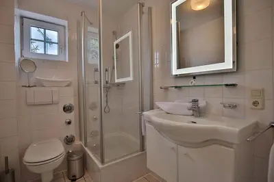 Ein Badezimmer in der Unterkunft Gorch-Fock-Park Haus 02 Gorch-Fock-Park 2 Appartement 15