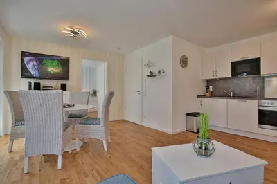 Küche/Küchenzeile in der Unterkunft Residenz Wolburgstraße 49 Residenz Seemuschel Wolburgstr 49 Appartement 02
