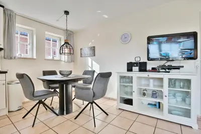 TV/Unterhaltungsangebot in der Unterkunft Haus Parkblick, Timmendorfer Strand Haus Parkblick Appartement 08
