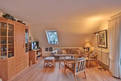 Ein Sitzbereich in der Unterkunft Haus Parkblick, Timmendorfer Strand Haus Parkblick Appartement 09