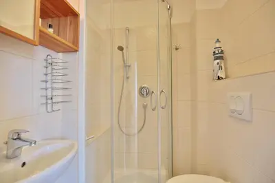 Ein Badezimmer in der Unterkunft Haus Sommerwind Sommerwind Appartement 6