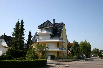 Das Gebäude in dem sich die Ferienwohnung befindet