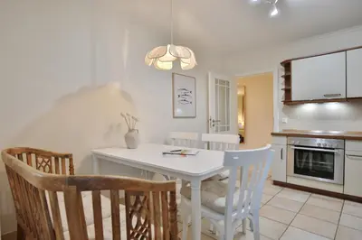 Küche/Küchenzeile in der Unterkunft Moderne Strandvilla Moderne Strandvilla Appartement 4