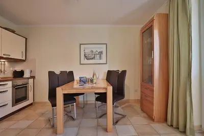 Küche/Küchenzeile in der Unterkunft Moderne Strandvilla Moderne Strandvilla Appartement 2