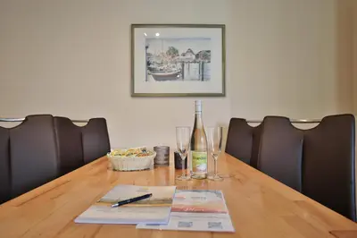 Getränke in der Unterkunft Moderne Strandvilla Moderne Strandvilla Appartement 2