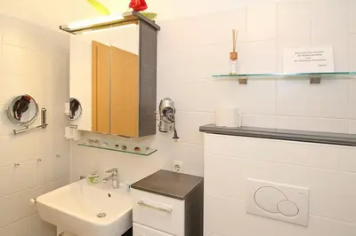 Ein Badezimmer in der Unterkunft Gorch-Fock-Park Haus 06 Gorch-Fock-Park 6 Appartement 7