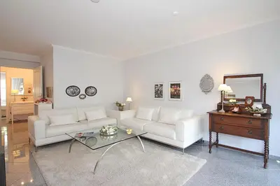 Ein Sitzbereich in der Unterkunft Domizil Gartenstraße Domizil Gartenstraße 4 Appartement 2