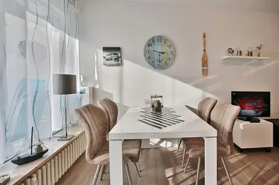 Ein Sitzbereich in der Unterkunft Domizil Strandallee 30 Domizil Strandallee 30 Appartement 01
