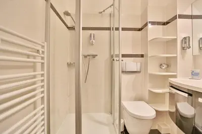 Ein Badezimmer in der Unterkunft Am Rosenhain 12 Am Rosenhain 12 Appartement 1