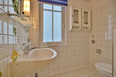 Ein Badezimmer in der Unterkunft Residenz Poststraße 12 Residenz Poststraße 12 Appartement 1