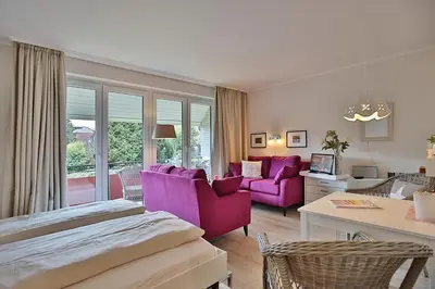Ein Sitzbereich in der Unterkunft Haus Wolburgstraße Haus Wolburgstrasse Appartement 12