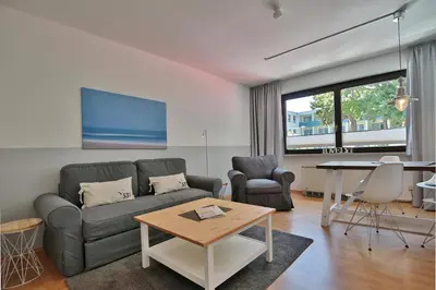 Ein Sitzbereich in der Unterkunft Haus Kastanienallee Strandkoje