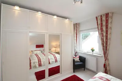 Ein Bett oder Betten in einem Zimmer der Unterkunft Fh Dornkampstraße 1 a Ferienhaus Dornkampstrasse 1a Appartement 8