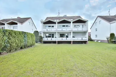 Ein Garten an der Unterkunft Fh Dornkampstraße 1 a Ferienhaus Dornkampstrasse 1a Appartement 8