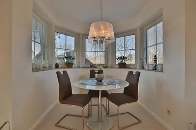 Ein Sitzbereich in der Unterkunft Kurparkresidenz-Timmendorfer Strand Kurparkresidenz-Timmendorfer Strand Appartement 01
