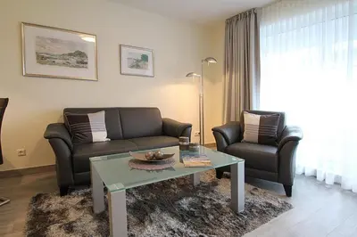 Ein Sitzbereich in der Unterkunft Kurparkresidenz-Timmendorfer Strand Kurparkresidenz-Timmendorfer Strand Appartement 18