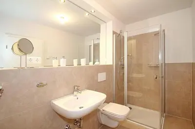 Ein Badezimmer in der Unterkunft Ferienanlage Bergstrasse 6 Ferienanlage Bergstrasse 6 Appartement 7