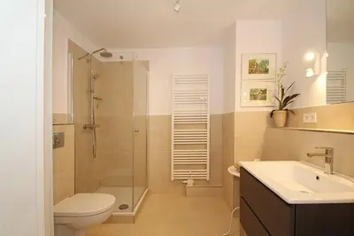 Ein Badezimmer in der Unterkunft Modernes Strandhus Modernes Strandhus Appartement 109