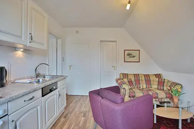 Küche/Küchenzeile in der Unterkunft Gorch-Fock-Straße 20a Gorch-Fock-Straße 20a Appartement 1