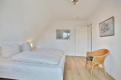 Ein Bett oder Betten in einem Zimmer der Unterkunft Gorch-Fock-Straße 20a Gorch-Fock-Straße 20a Appartement 3