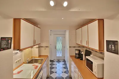 Küche/Küchenzeile in der Unterkunft Haus Wolburgstraße Haus Wolburgstrasse Appartement 23