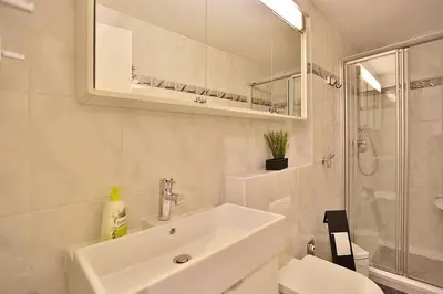 Ein Badezimmer in der Unterkunft Haus Wolburgstraße Haus Wolburgstrasse Appartement 23