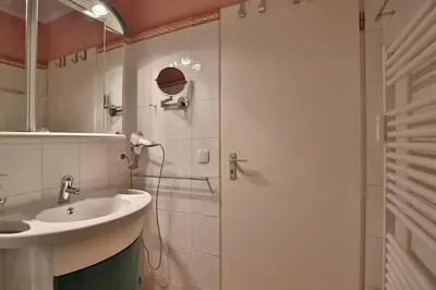 Ein Badezimmer in der Unterkunft Wohnpark Niendorf Wohnpark Niendorf Appartement 05
