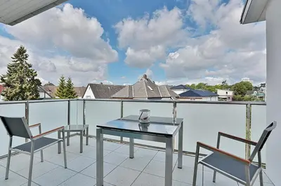Ein Balkon oder eine Terrasse in der Unterkunft Haus Wolburgstraße 1 Haus Wolburgstraße 1a Penthouse Haifisch Appartement 5