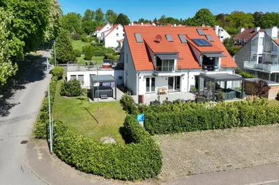 Das Gebäude in dem sich die Ferienwohnung befindet
