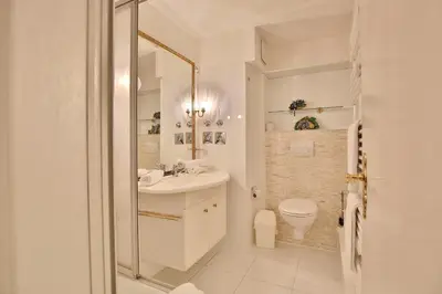 Ein Badezimmer in der Unterkunft Residenz am Fischerstieg Residenz am Fischerstieg Appartement 2