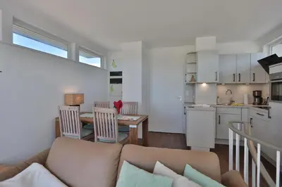 Küche/Küchenzeile in der Unterkunft Haus Hansastrasse 2 Haus Hansastrasse 2 Appartement 11 Ostseeglück