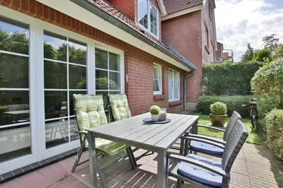 Ein Garten an der Unterkunft Ostsee-Residenz Appartement 11