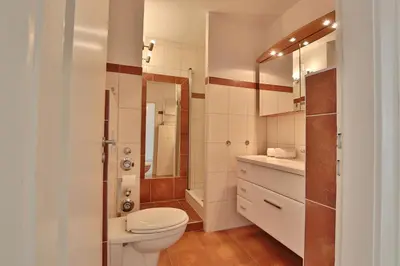 Ein Badezimmer in der Unterkunft Haus Hansastrasse 1 Haus Hansastrasse 1 Appartement 4