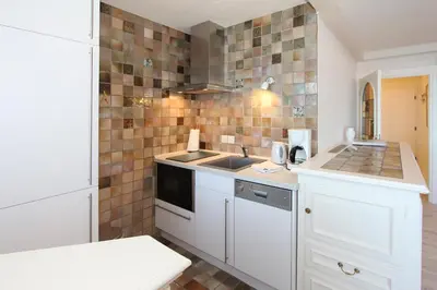 Küche/Küchenzeile in der Unterkunft Hanseat am Hang 3 - 5 Hanseat am Hang 5 Appartement 12