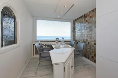 Ein allgemeiner Meerblick oder ein Meerblick von der Ferienwohnung aus