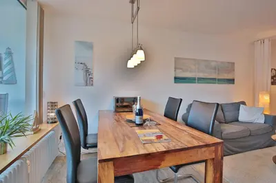 Ein Sitzbereich in der Unterkunft Hanseat am Hang 3 - 5 Strandhafer Appartement 5