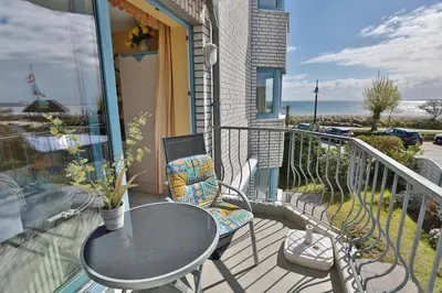 Ein Balkon oder eine Terrasse in der Unterkunft Strandschlößchen Strandschlösschen Appartement 8