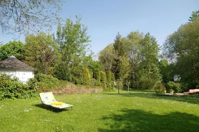 Ein Garten an der Unterkunft Haus Erlenweg Haus Erlenweg Appartement 1