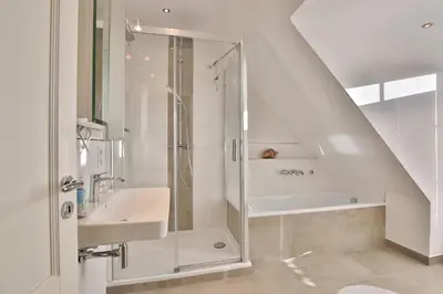 Ein Badezimmer in der Unterkunft Residenz Alte Bergstraße Residenz Alte Bergstrasse Appartement 21