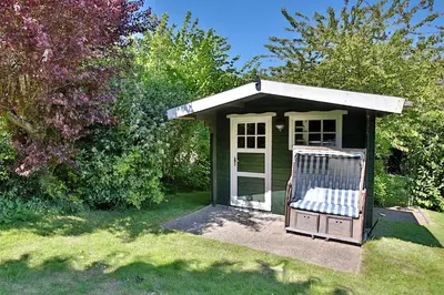Ein Garten an der Unterkunft Strandläufer Strandläufer Appartement 1