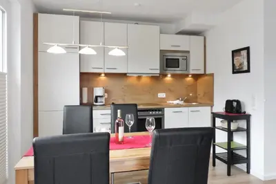 Küche/Küchenzeile in der Unterkunft Strandglück Haus C Strandglück Appartement 15C