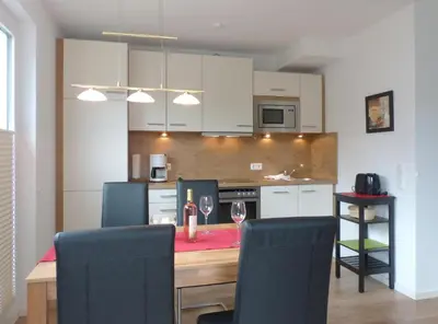 Küche/Küchenzeile in der Unterkunft Strandglück Haus C Strandglück Appartement 15C