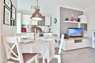 Küche/Küchenzeile in der Unterkunft Strandglück Haus C Strandglück Appartement 8C