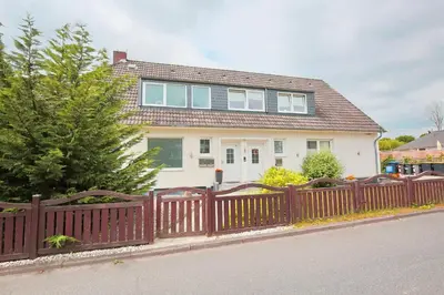 Das Gebäude in dem sich die Ferienwohnung befindet