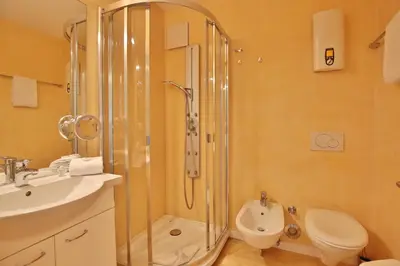 Ein Badezimmer in der Unterkunft Gorch Fock Ring Strand und Meer Appartement 1